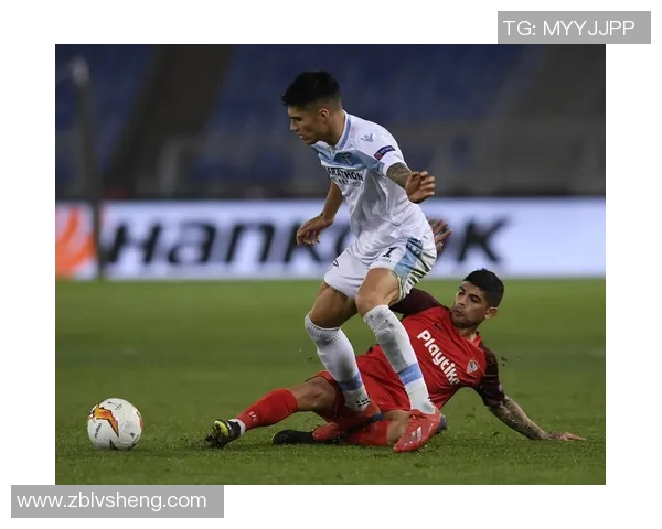 奥洛莫茨迎战塞维利亚展现欧洲足球魅力的精彩对决