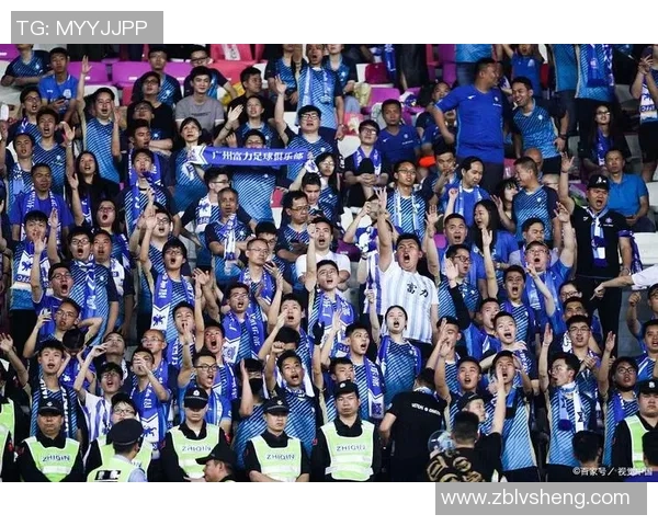 阿德莱德迎战纽喷飞机精彩对决展现足球魅力与激情 阿德莱德迎战纽喷飞机精彩对决展现足球魅力与激情